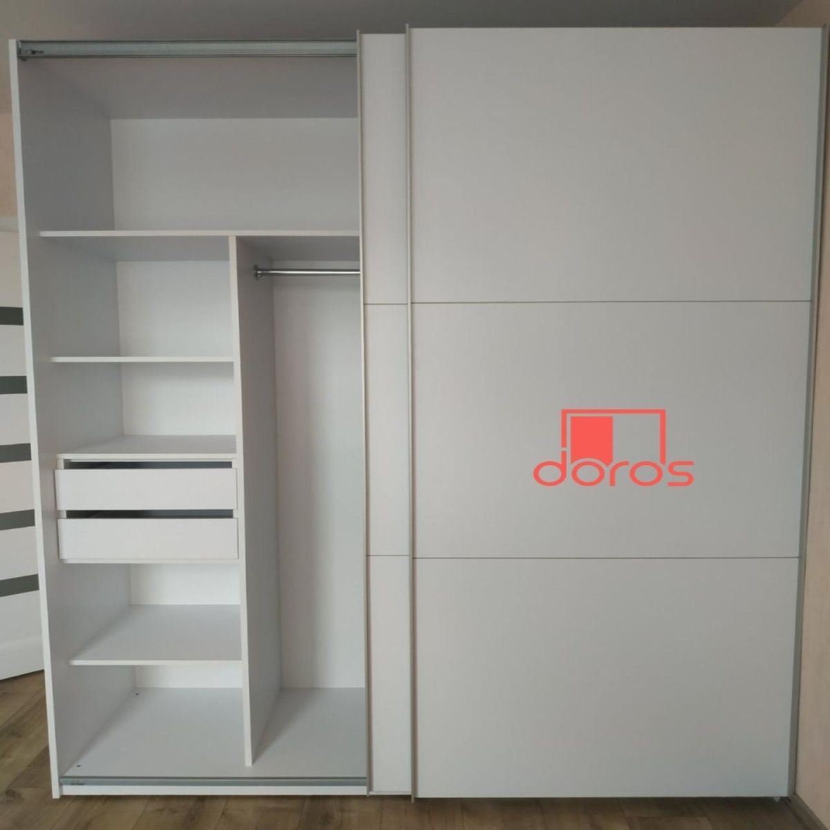 Шкаф-купе G-Кайзер Doros (Дорос) 2 ДСП / 3 части 220х60х240 белый 42003007 фото мебель